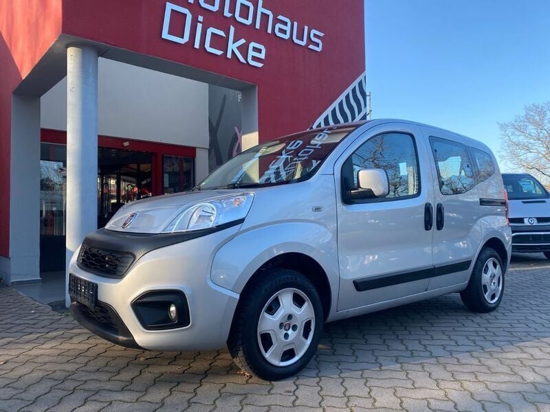 Colore esterno (maestro grau) Gebraucht 2016 Fiat Qubo Lounge Van / Kleinbus | 8.490 € - Bild 1/4