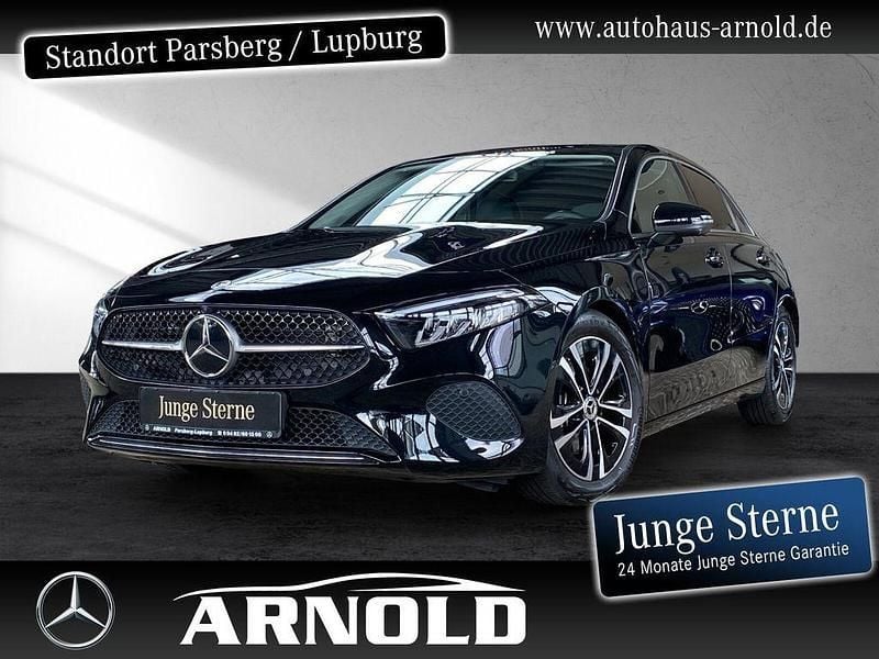 Kosmosschwarz Gebraucht 2024 Mercedes A200 Progressive Limousine | 29.850 € (Fairer Preis) - Bild 1/4