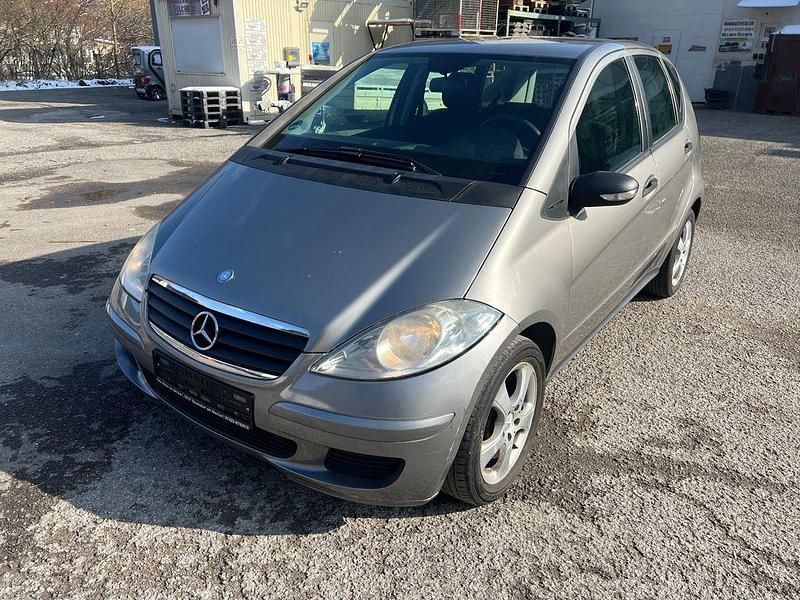 Grau Gebraucht 2004 Mercedes A170 Limousine | 799 € (Guter Preis) - Bild 1/4