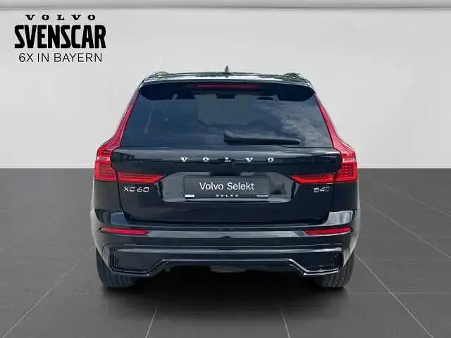 Gebraucht Volvo XC60 145 PS (106 kW) 2023 SUV