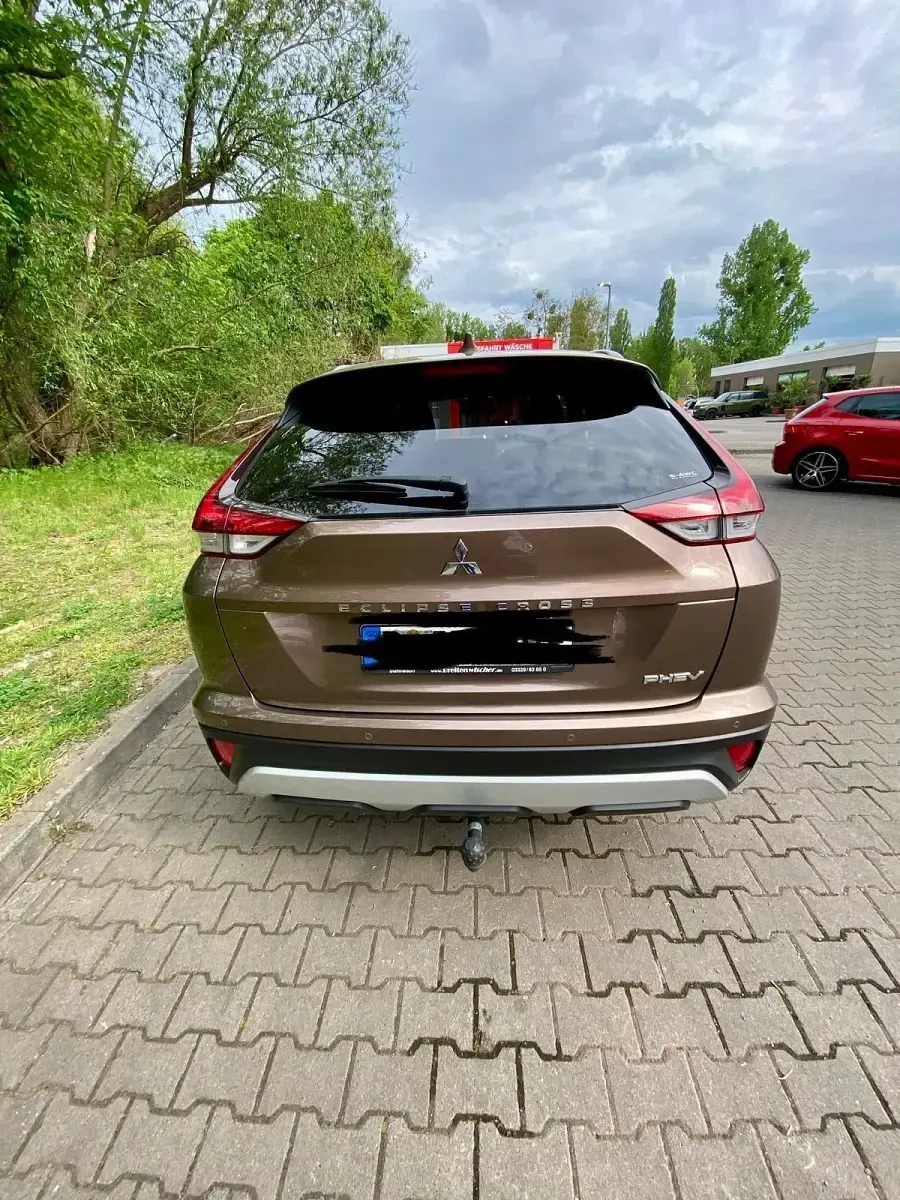 Gebraucht Mitsubishi Eclipse Intro Edition 188 PS (138 kW) 2022 Braun Limousine