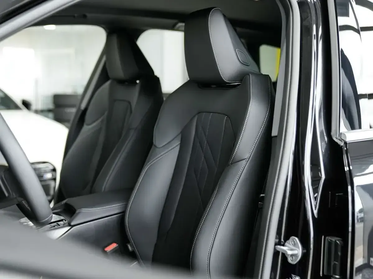 Gebraucht BMW X3 Sport Line 197 PS (144 kW) 2025 Saphirschwarz SUV