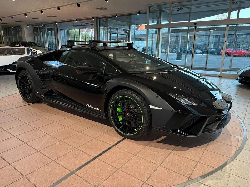 Gebraucht Lamborghini Huracán 610 PS (448 kW) 2024 Schwarz Coupé