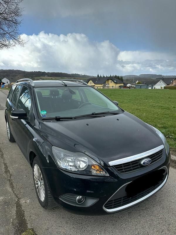 Gebraucht Ford Focus 116 PS (85 kW) 2010 Schwarz Kombi