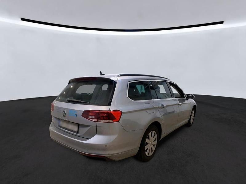 Second-hand VW Passat Business 122 CP (89 kW) 2022 Argintiu Break