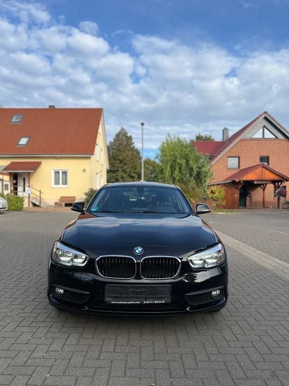 Schwarz Gebraucht 2015 BMW 118 Performance Kleinwagen | 7.700 € (Etwas zu teuer) - Bild 1/4