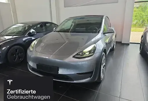 Usata Tesla Model Y Long Range RWD 216 kW (295 CV) 2024 Argento SUV