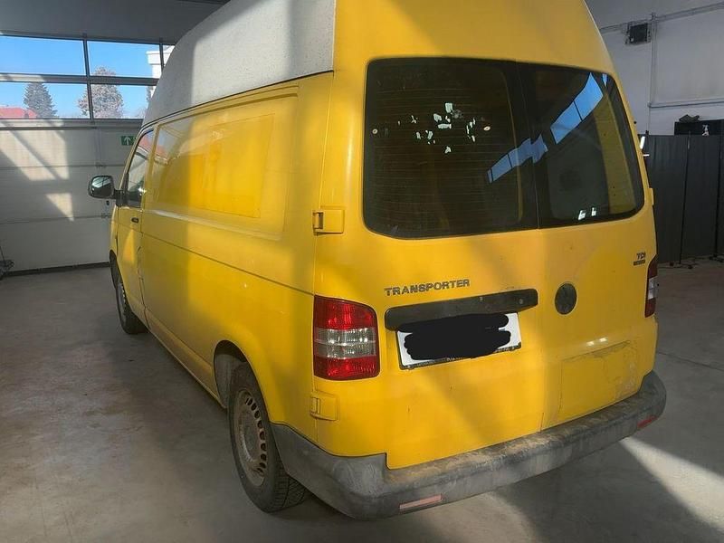 Gebraucht VW Transporter 140 PS (102 kW) 2010 Gelb/weiß Van
