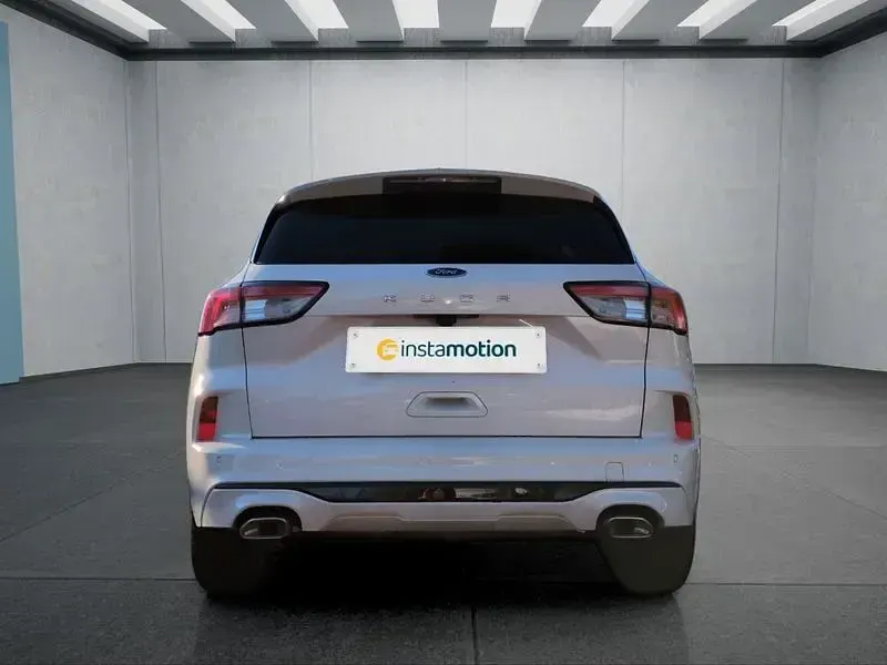 Gebraucht Ford Kuga 150 PS (110 kW) 2023 Weiß SUV