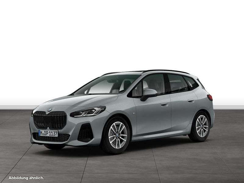 Grau Gebraucht 2024 BMW 223 Active Tourer Van / Kleinbus | 43.640 € (Teuer) - Bild 1/4