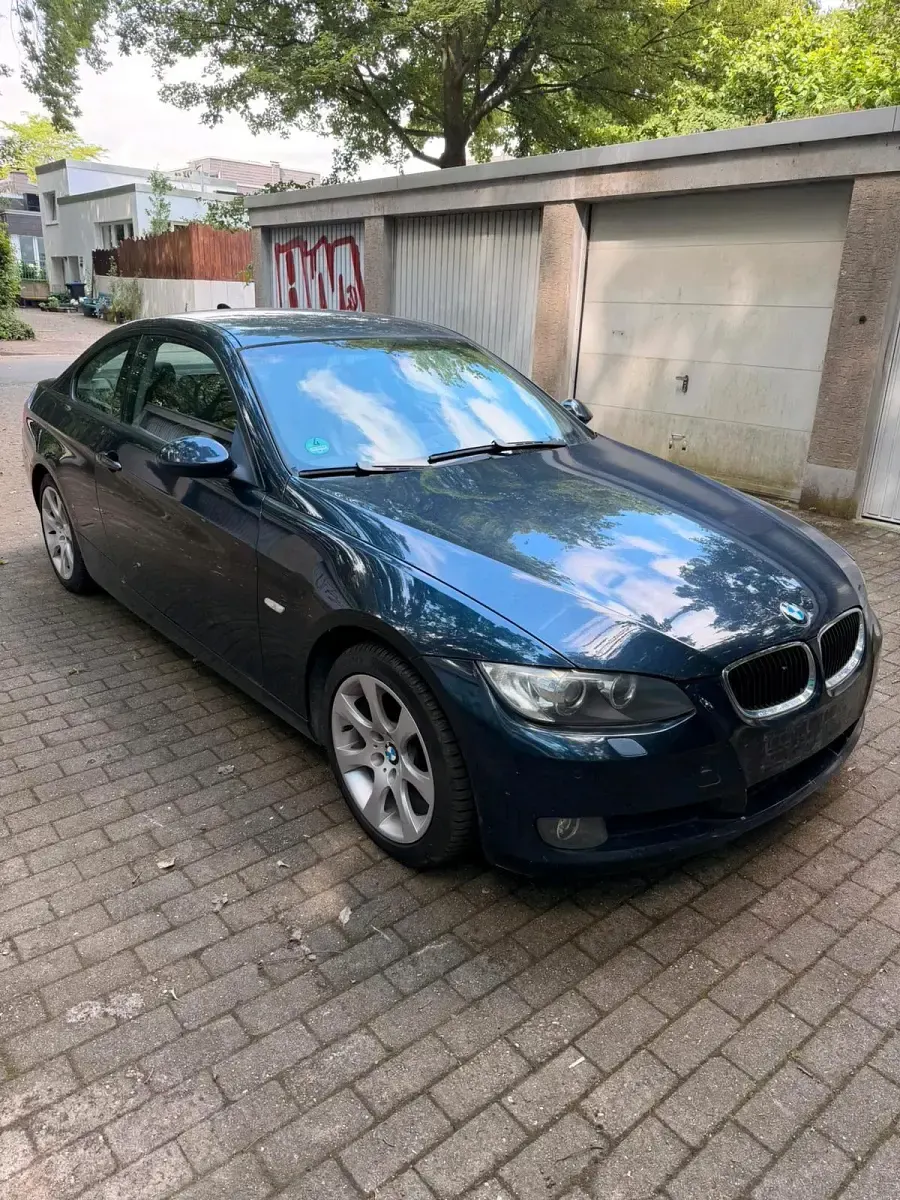 Gebraucht BMW 320 170 PS (125 kW) 2008 Blau Coupé