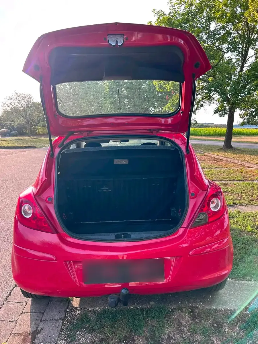 Gebraucht Opel Corsa 80 PS (58 kW) 2009 Rot Kleinwagen