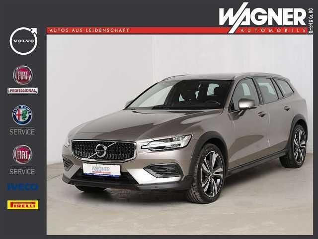 Gebraucht Volvo V60 CC 145 PS (106 kW) 2022 Kombi