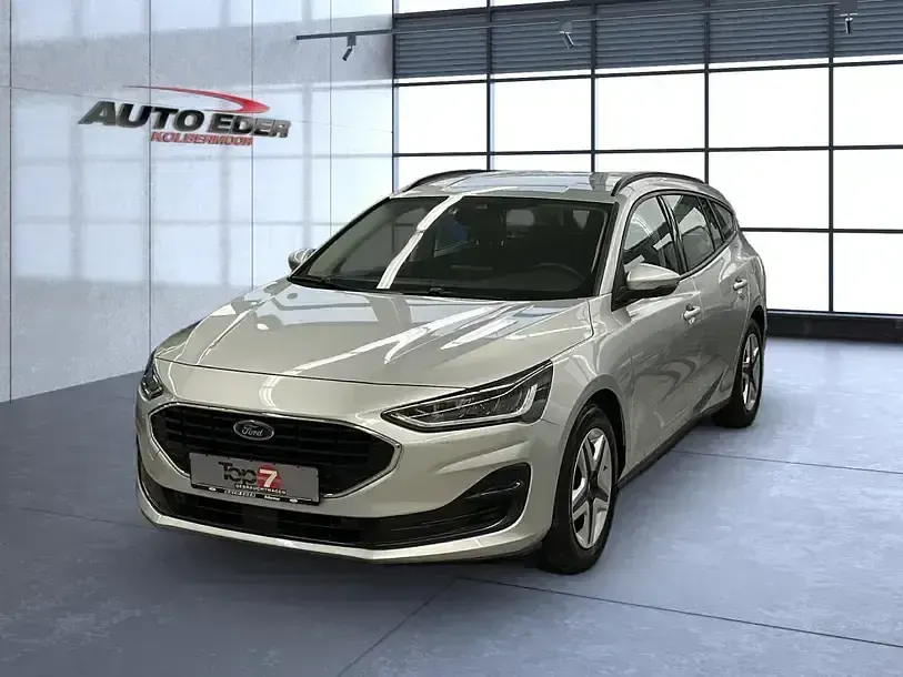 Używany Ford Focus Cool & Connect 120 KM (88 kW) 2022 Srebrny Kombi