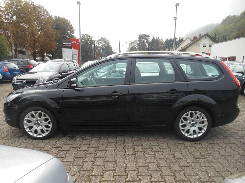 Gebraucht Ford Focus Sport 125 PS (91 kW) 2010 Schwarz metallic Kombi
