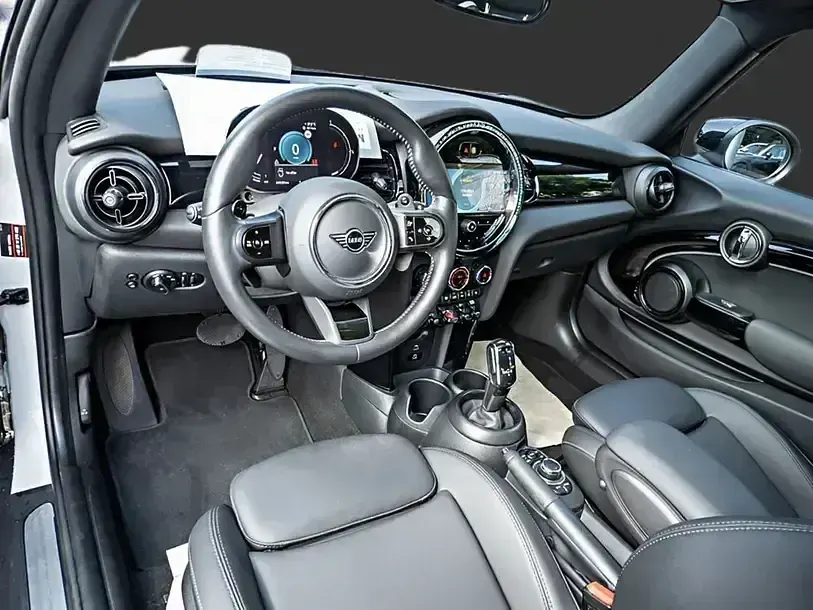Gebraucht Mini Cooper S Classic 178 PS (130 kW) 2023 Weiss Kleinwagen