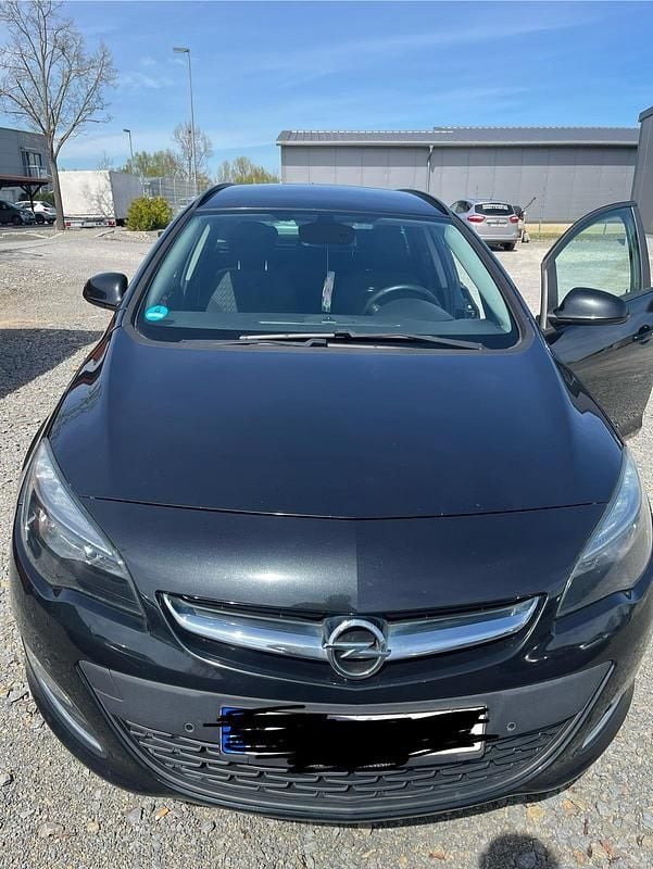 Schwarz Gebraucht 2013 Opel Astra Kombi | 3.200 € (Guter Preis) - Bild 1/4