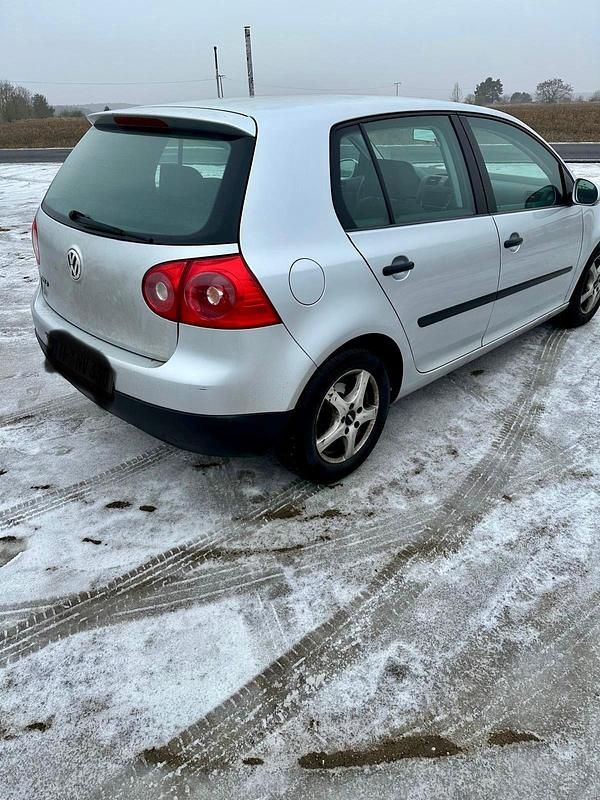 Gebraucht VW Golf IV 75 PS (55 kW) 2005 Silber Kleinwagen