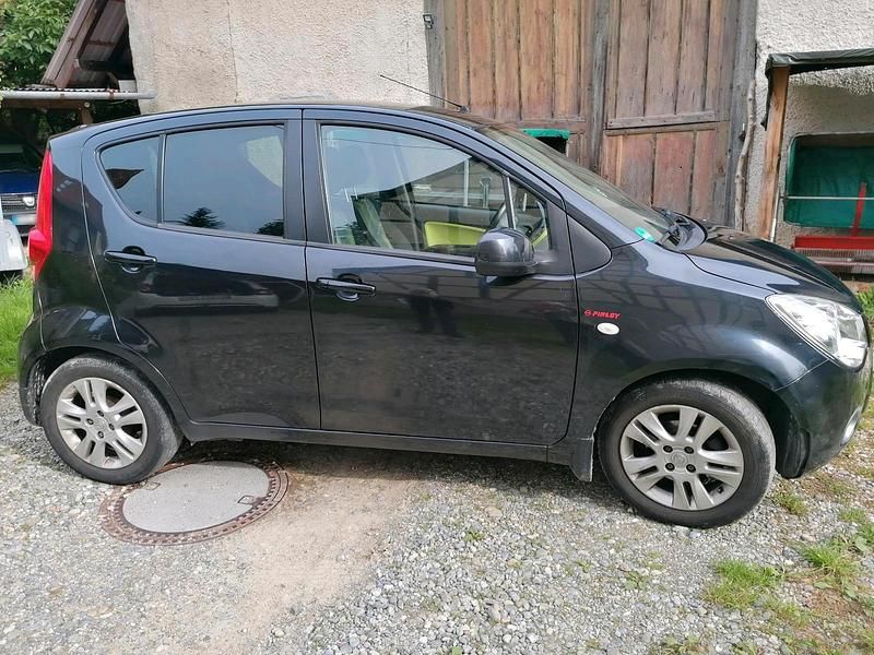 Gebraucht Opel Agila 94 PS (69 kW) 2012 Schwarz Kleinwagen