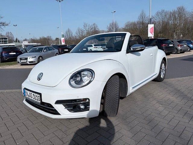 Gebraucht VW Beetle Cabriolet Design 105 PS (77 kW) 2017 Weiß Cabrio
