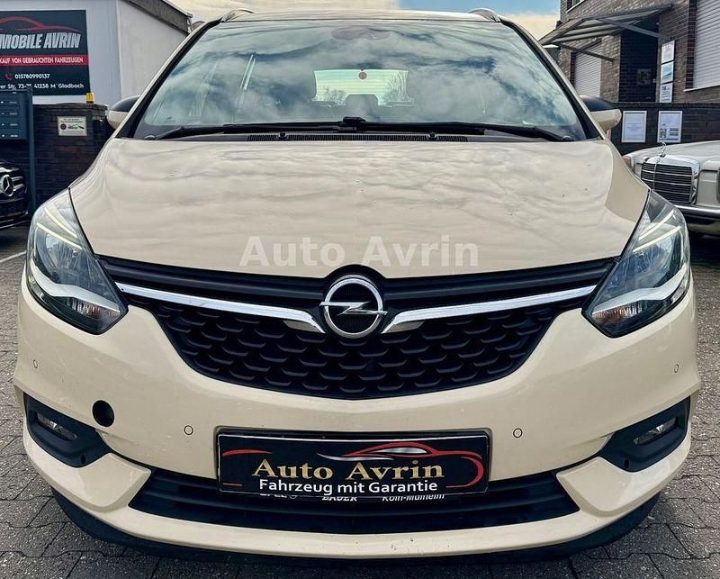 Gebraucht Opel Zafira Selective 131 PS (96 kW) 2017 Beige Van / Kleinbus