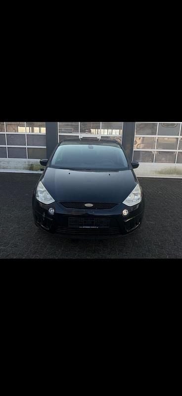 Gebraucht Ford S-MAX S 140 PS (102 kW) 2009 Schwarz Van / Kleinbus