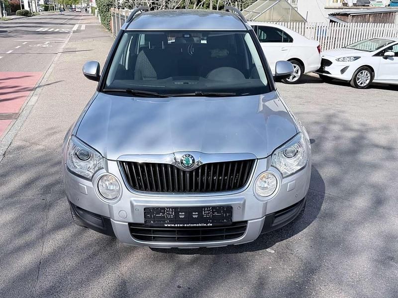 Gebraucht Skoda Yeti Plus Edition 140 PS (102 kW) 2013 Brilliantsilber metallic SUV