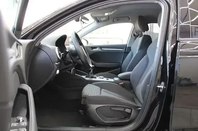 Gebraucht Audi A3 Sport 150 PS (110 kW) 2018 Schwarz Limousine