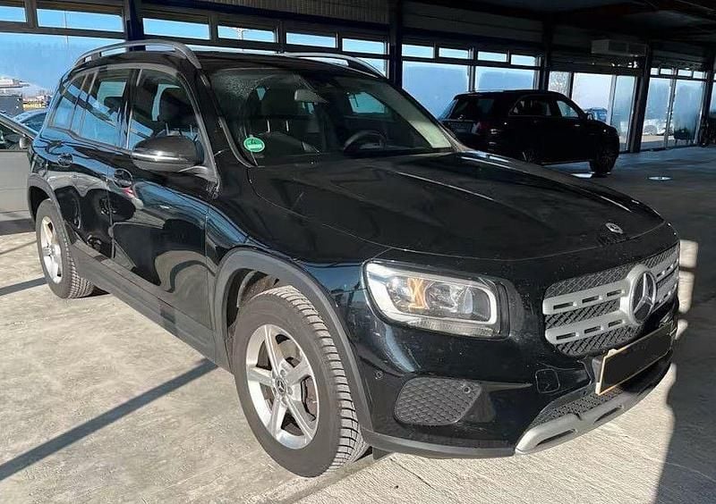 Schwarz Gebraucht 2021 Mercedes GLB180 SUV | 22.999 € (Fairer Preis) - Bild 1/4