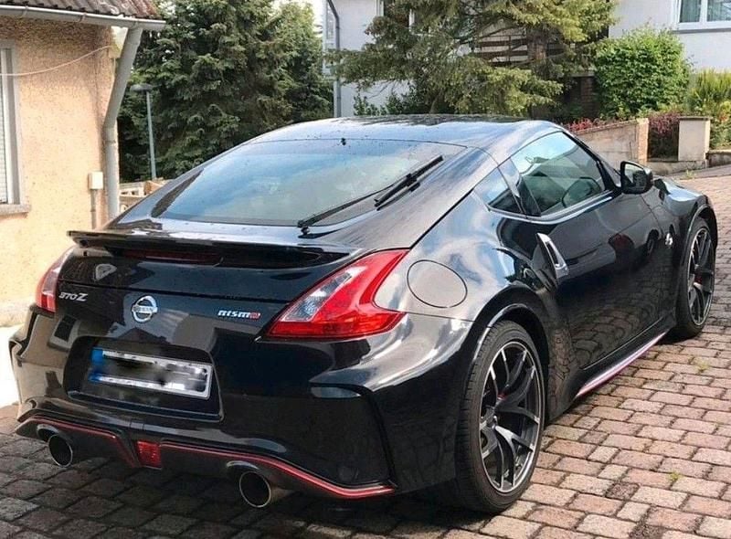 Schwarz Gebraucht 2017 Nissan 370Z Nismo Coupé | 39.500 € (Guter Preis) - Bild 1/4