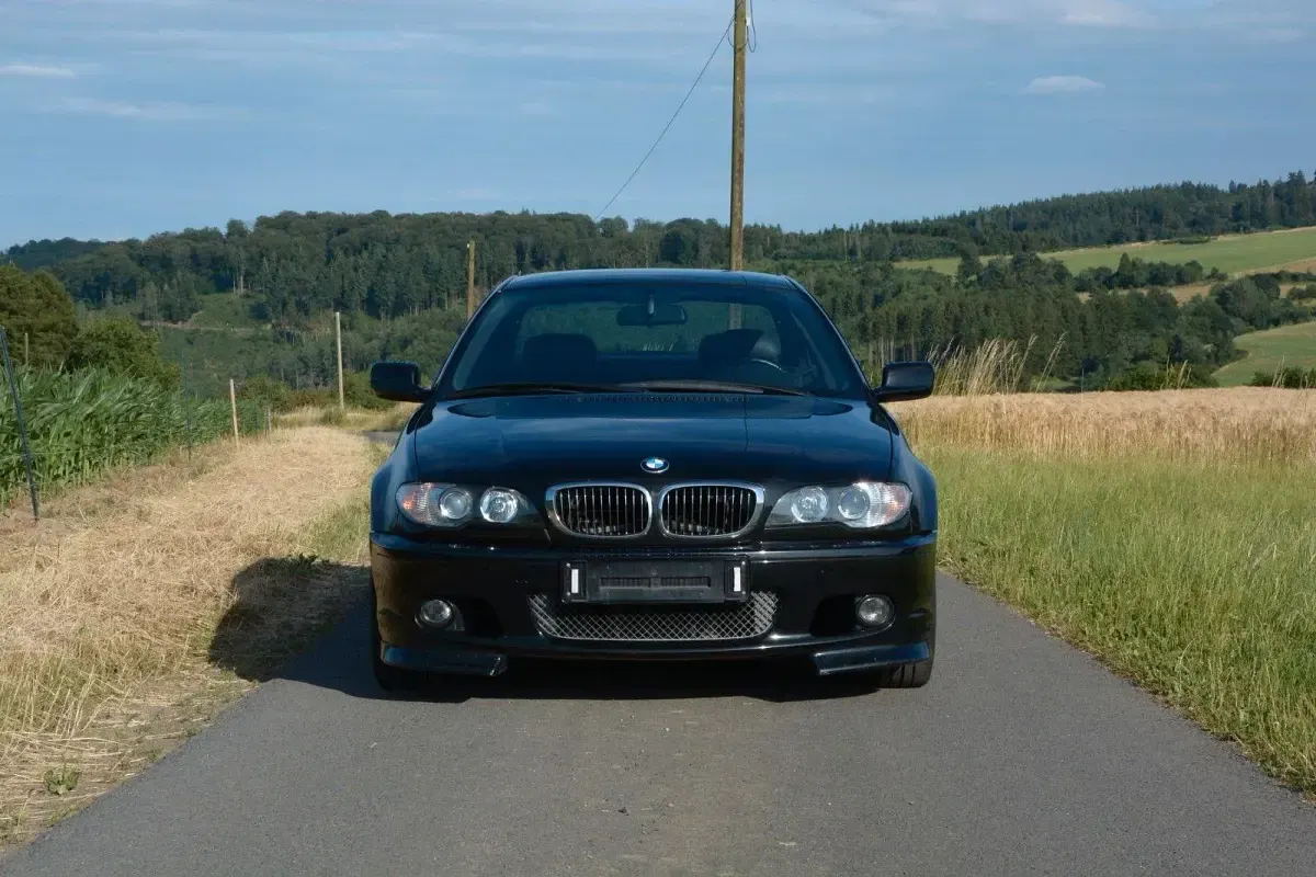 Gebraucht BMW 325 M Sport 192 PS (141 kW) 2003 Schwarz Coupé