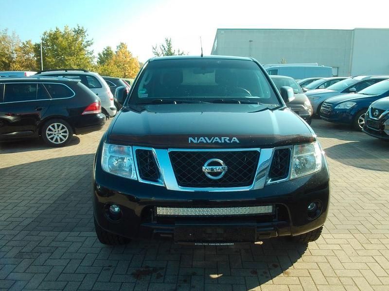 Schwarz Gebraucht 2014 Nissan Navara SE Abholung | 11.800 € (Guter Preis) - Bild 1/4