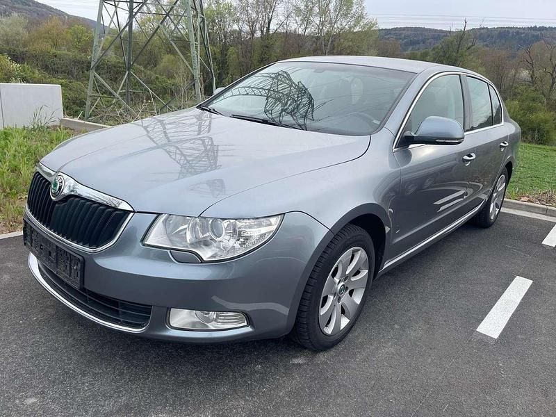 Gebraucht Skoda Superb Elegance 160 PS (117 kW) 2008 Blau Limousine