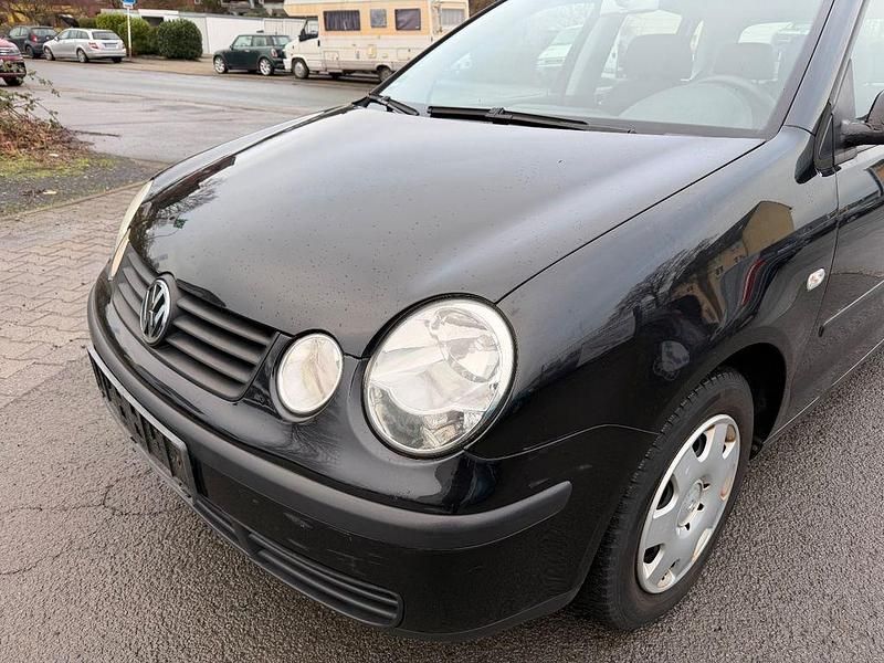 Gebraucht VW Polo Basis 75 PS (55 kW) 2005 Silber Limousine