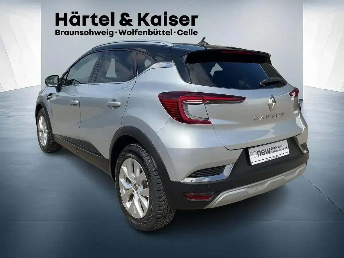 Gebraucht Renault Captur Intens 100 PS (73 kW) 2021 Zweifarbig: highland (silber) SUV