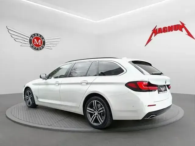 Gebraucht BMW 520 Performance 190 PS (139 kW) 2021 Blau Kombi