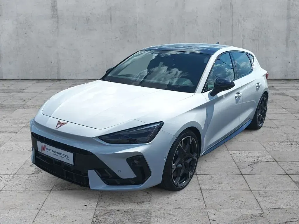Neu Cupra Leon VZ 325 PS (239 kW) 2026 Weiß Limousine