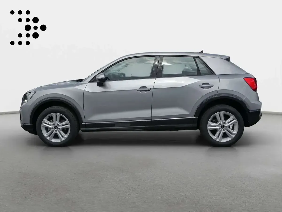 Gebraucht Audi Q2 Advanced Plus 116 PS (85 kW) 2025 Florettsilber metallic SUV