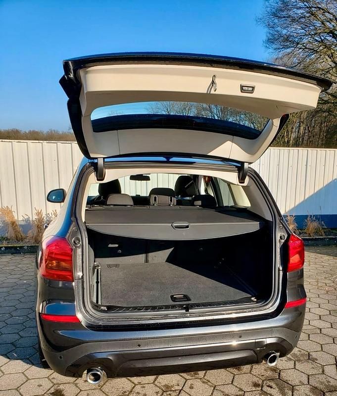 Gebraucht BMW X3 190 PS (139 kW) 2019 Grau SUV