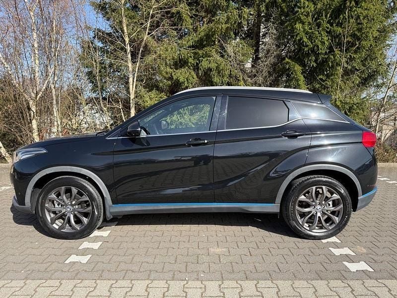 Neu Seres 3 119 kW (163 PS) 2026 Schwarz SUV