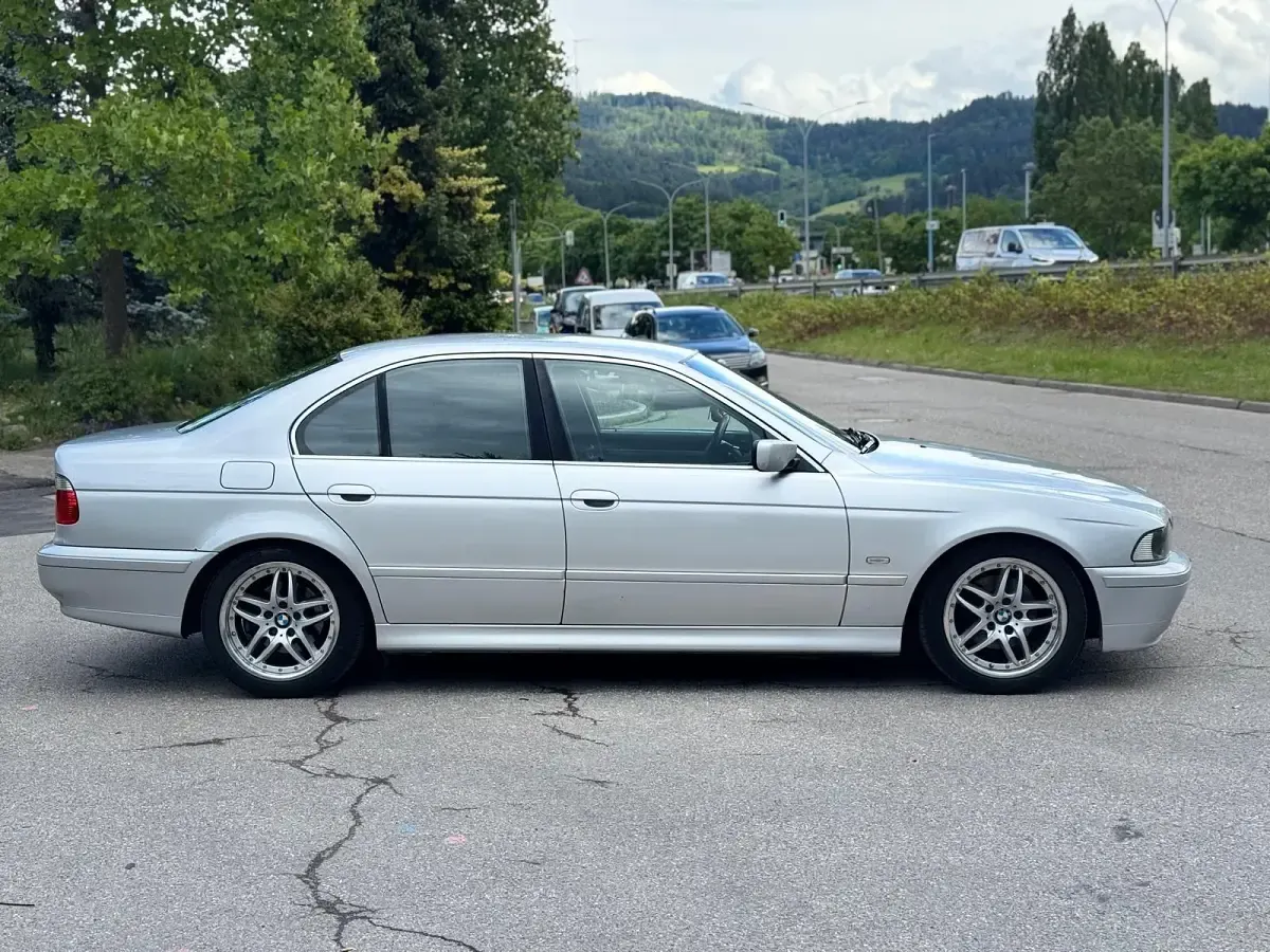 Brugt BMW 525 192 HK (141 kW) 2000 Sølv Sedan