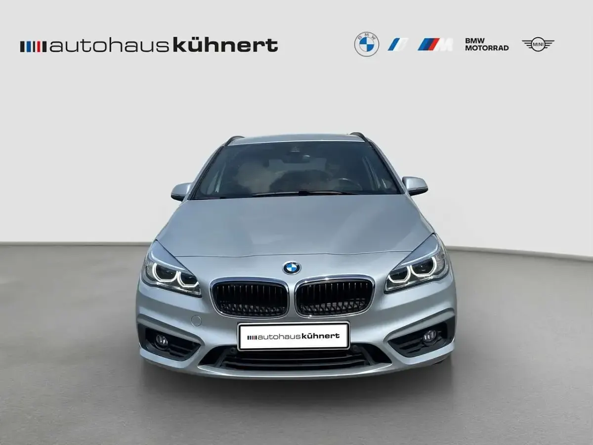 Gebraucht BMW 218 Advantage 150 PS (110 kW) 2017 Silber Kombi