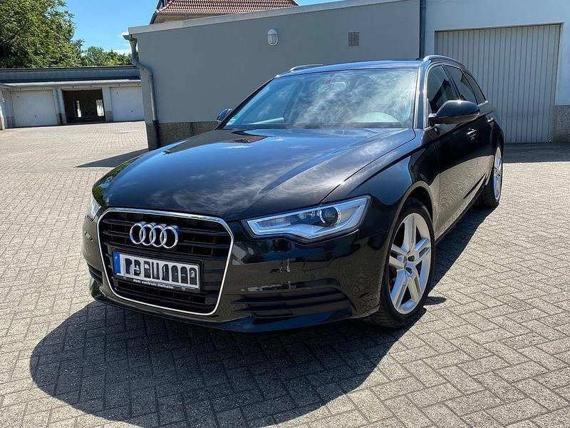 Gebraucht Audi A6 Design 204 PS (150 kW) 2011 Schwarz Kombi