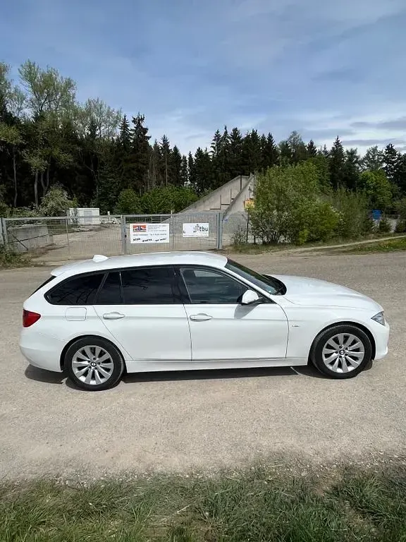 Gebraucht BMW 320 184 PS (135 kW) 2014 Weiß Kombi