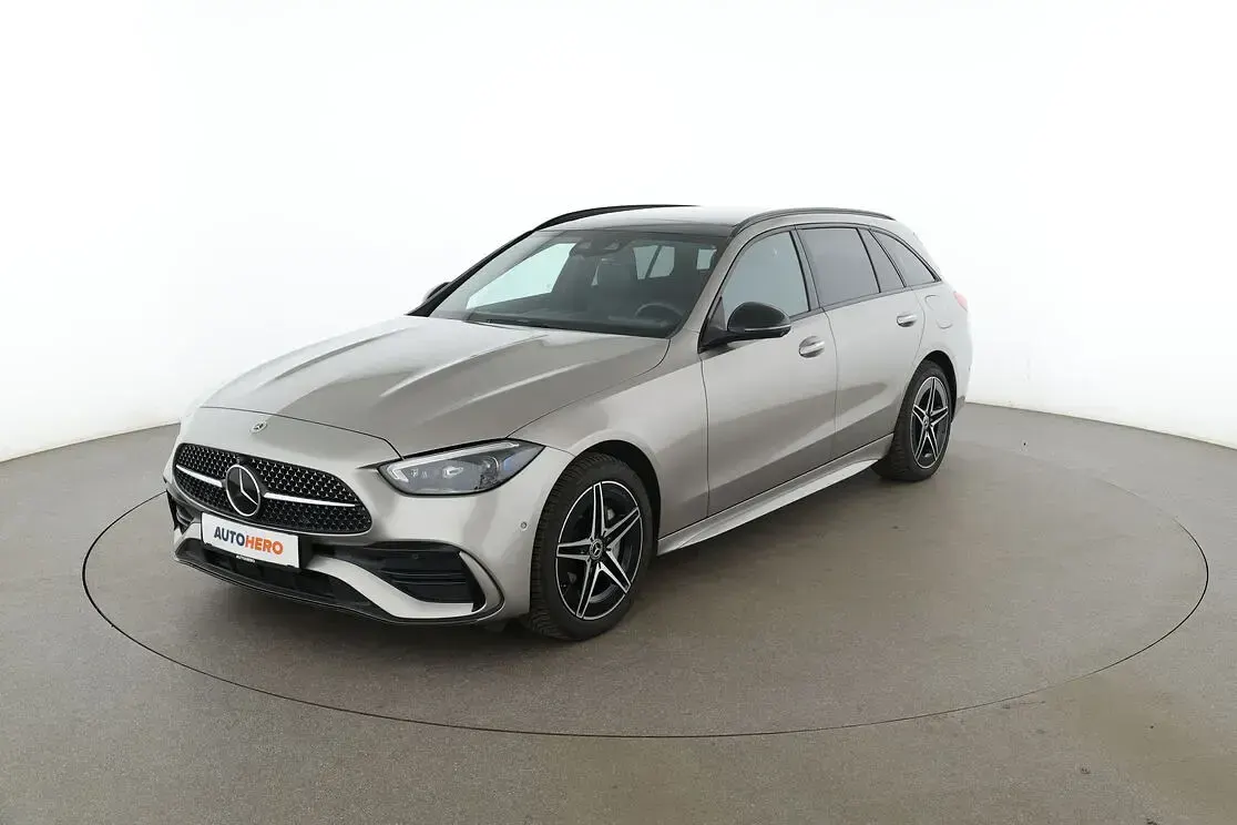 Gebraucht Mercedes C300e AMG line 2023 Kombi