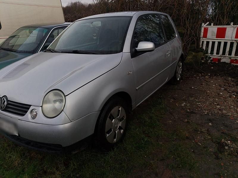 Silber Gebraucht 2001 VW Lupo Kleinwagen | 800 € (Fairer Preis) - Bild 1/4