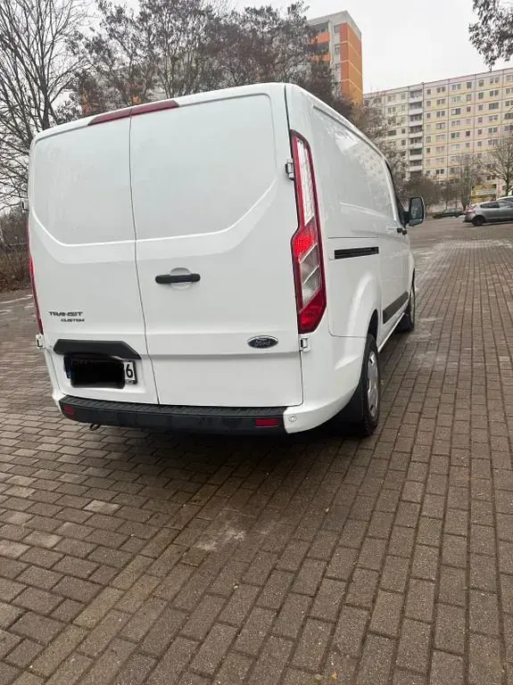Gebraucht Ford Transit Custom 131 PS (96 kW) 2022 Weiß Van / Kleinbus