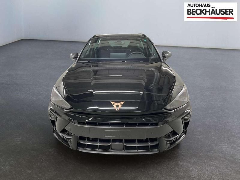 Neu Cupra Leon VZ 333 PS (244 kW) 2025 0e  midnight black met. Kombi