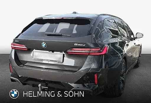 Neu BMW 540 Comfort Edition 340 PS (250 kW) 2026 Grau Kombi