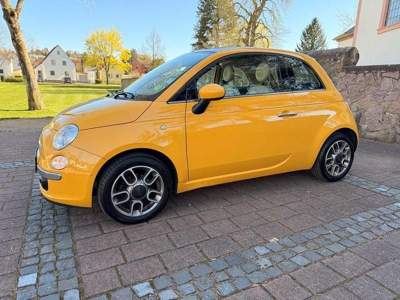 Gebraucht Fiat 500 Lounge 69 PS (50 kW) 2013 Gelb Kleinwagen
